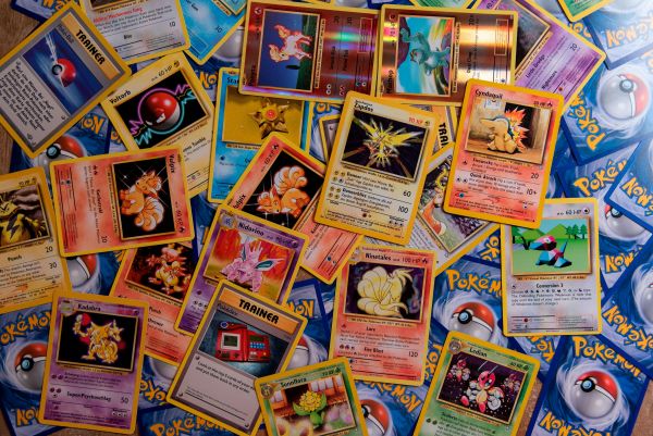 Top 10 des coffrets carte Pokémon incontournables pour collectionneurs